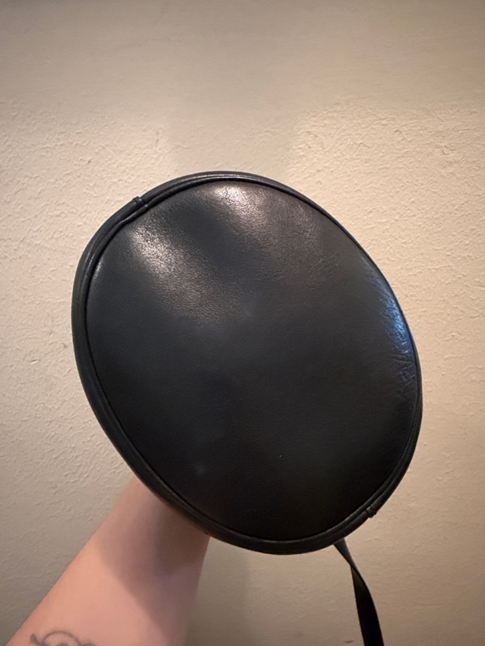 Vintage Coach Black Leather Bucket Bag - Picture 3 of 12